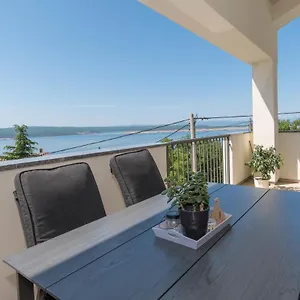  Apartman Moon